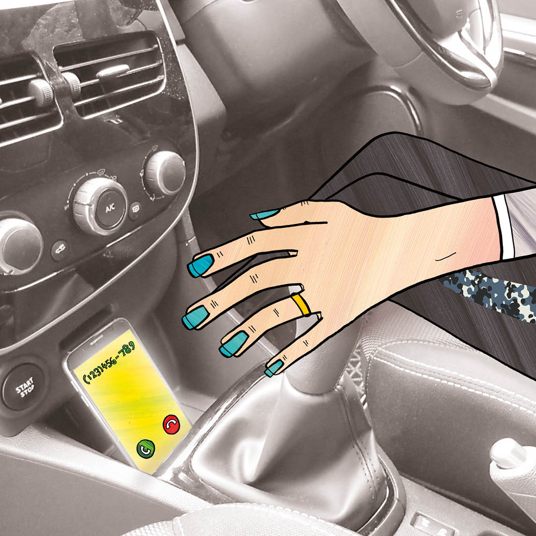 Frankie’s mum’s hand reaching for her ringing phone in the car